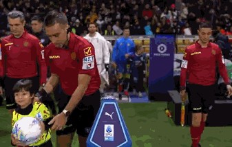 bbin网址-波黑队门将神勇，多次扑出对手射门